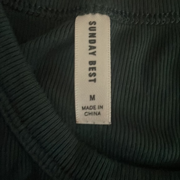 Sunday best tank - Picture 2 of 2